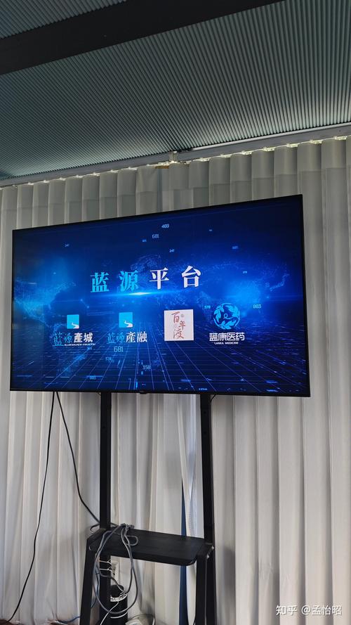 3月11日,老朋友广东省肇庆市人民政府驻上海招商局副局长高琪,干部刘